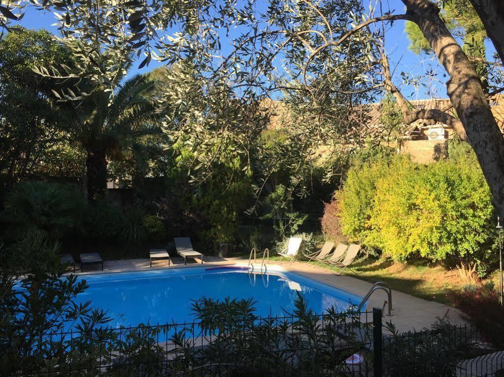 オンプス Le Jardin D'Homps Bed & Breakfast エクステリア 写真